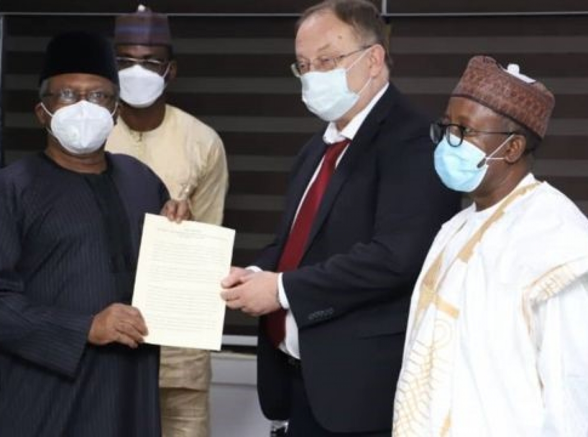 FG receives COVID-19 vaccine from Russia