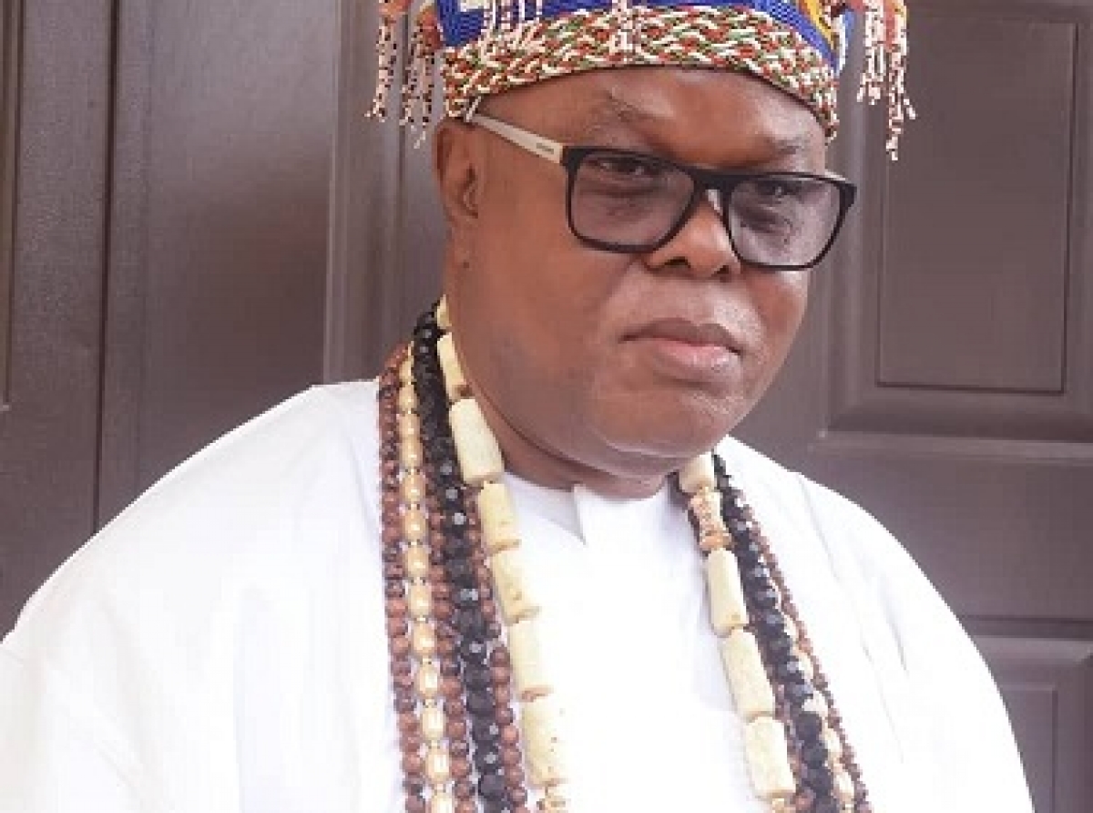 Olu of Odosenlu Oba Adedotun Odusanya Celebrates One Year on Throne