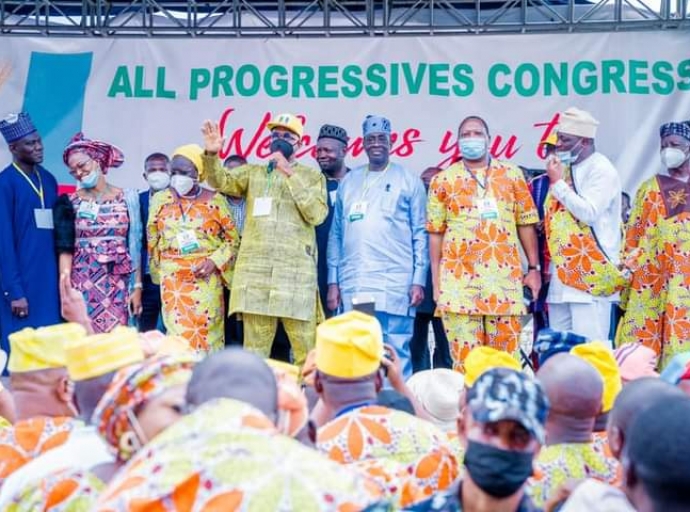 Crisis in Ogun APC as Factions loyal to Governor Abiodun,Senator Amosun hold parallel congresses
