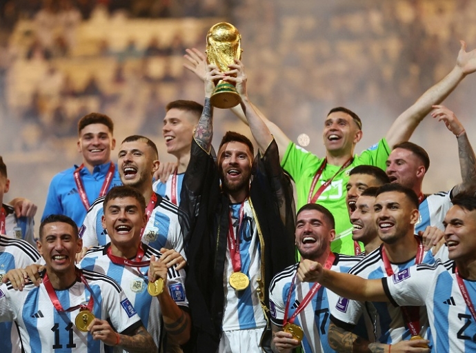 Argentina wins 2022 World Cup on penalties over France 