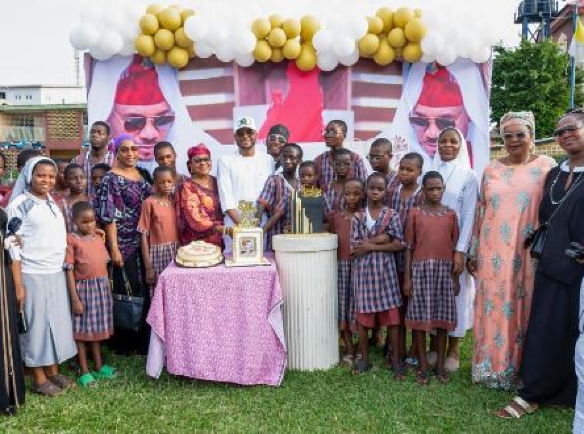 Shina Peller celebrates 48 with Pacelli School for the Blind Children
