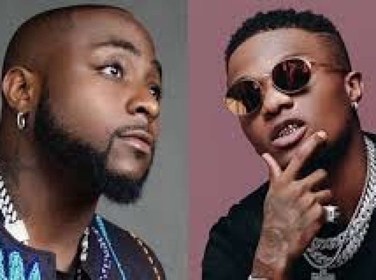 Drama as Wizkid reingnites long standing rift with Davido